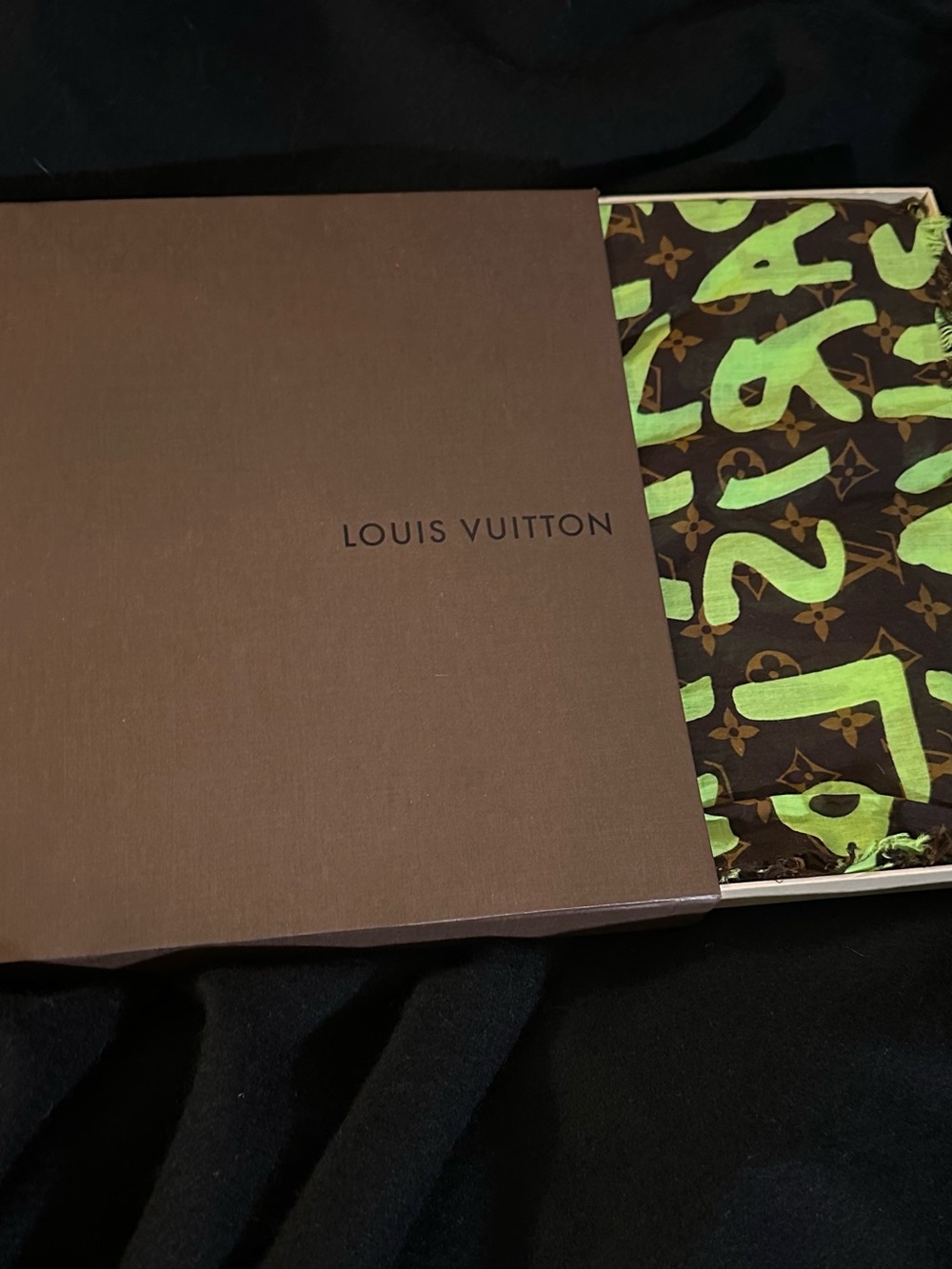 Louis Vuitton x Stephen Sprouse Monogram Graffiti Cotton Pareo Scarf-Vert Green - Picture 5 of 11